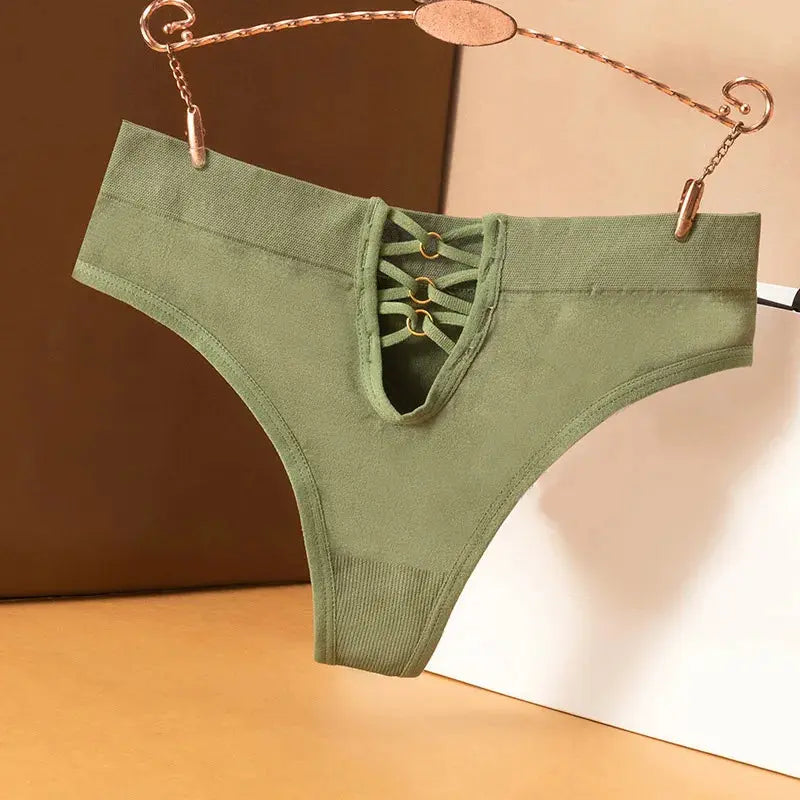 Women's Lingerie – Low-Waist Temptation Briefs, Thongs & G-String Panties, Metal Solid Underwear & Knickers LumeaWomen