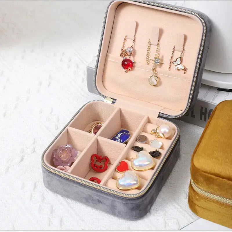 Velvet Jewelry Box for Women – Necklace, Ring, Earrings Organizer, Travel Portable Zipper Square Storage Case LumeaWomen