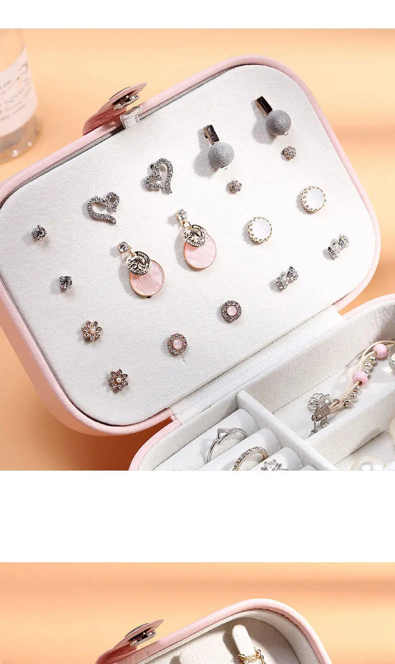 Portable Leather Jewelry Organizer - Travel Case with Zipper for Rings, Necklaces, Earrings & Bracelets LumeaWomen