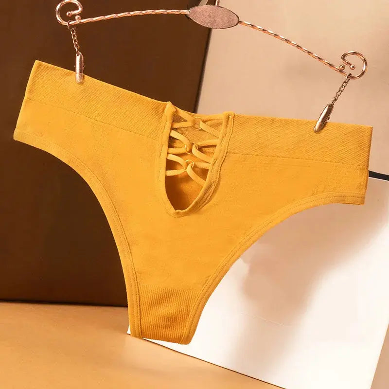 Women's Lingerie – Low-Waist Temptation Briefs, Thongs & G-String Panties, Metal Solid Underwear & Knickers LumeaWomen
