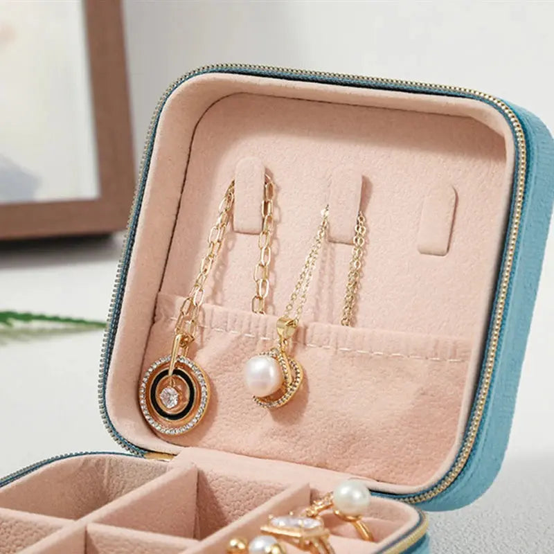 Velvet Jewelry Box for Women – Necklace, Ring, Earrings Organizer, Travel Portable Zipper Square Storage Case LumeaWomen