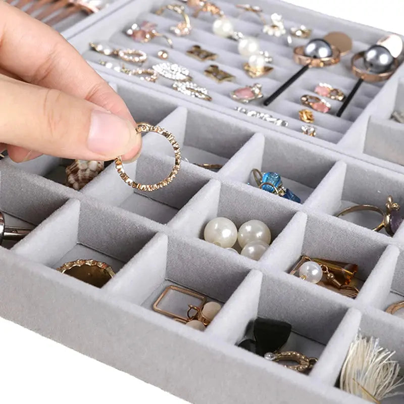 Soft Velvet Stackable Jewelry Tray - Portable Organizer for Rings, Earrings, Necklaces & Bracelets LumeaWomen